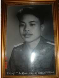 Trần Minh Tiến nhắn tìm phần mộ liệt sĩ Trần Quốc Huy
