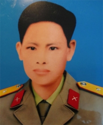 TRẦN THỊ LIỆP tìm phần mộ liệt sỹ NGUYỄN NGỌC QUANG hy sinh năm 1969