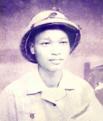 Mẹ Trịnh Thị Quý tìm con là liệt sỹ Phạm Thanh Kiêm hy sinh năm 1970