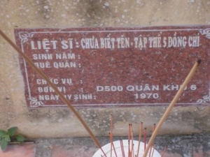 Nhắn tìm thân nhân Tập thể 5 đồng chí chưa biết tên