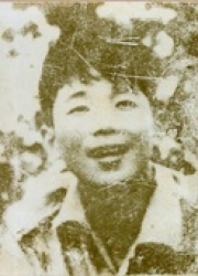 Trần Công Phi tìm mộ liệt sĩ Trần Công Tứ mất năm 1954