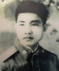 NGUYỄN VĂN SƠN tìm phần mộ liệt sỹ NGUYỄN VĂN THẤU hy sinh năm 1970