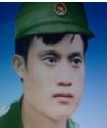 Đinh Văn Ngọc tìm mộ liệt sĩ  Đinh Gia Ngoan mất năm 1972